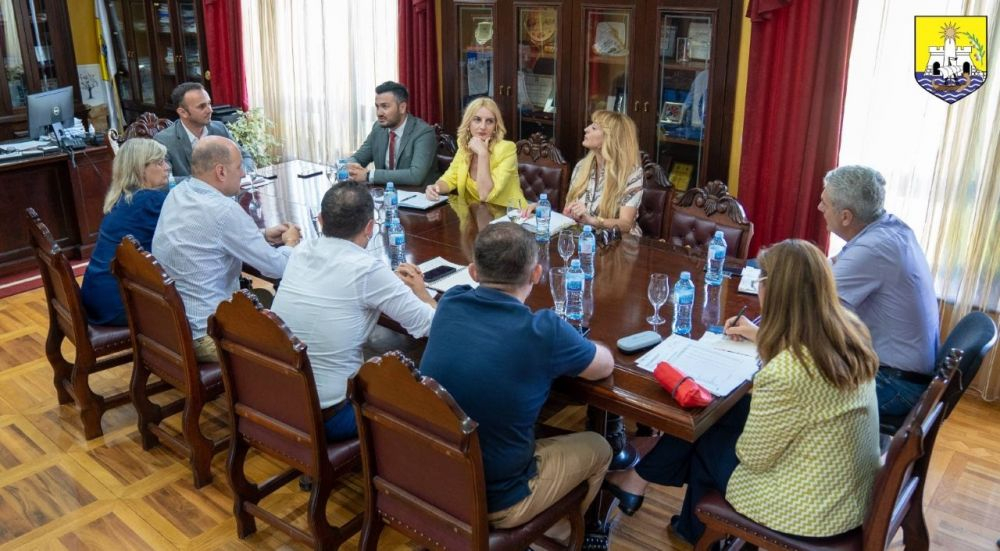 Kryetari i komunës Aleksandër Daboviq u takua me Drejtorin e Drejtorisë për Punët e Inspeksionit të Malit të Zi Ilir Harasanin dhe bashkëpunëtorët e tij.