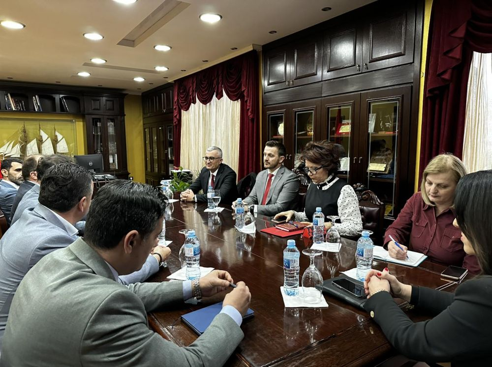 Ministri Dukaj ne vizitë pune në Komunën e Ulqinit