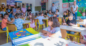 Predsjednik opštine Loro Nrekić uputio čestitke učenicima povodom početka nove školske godine.