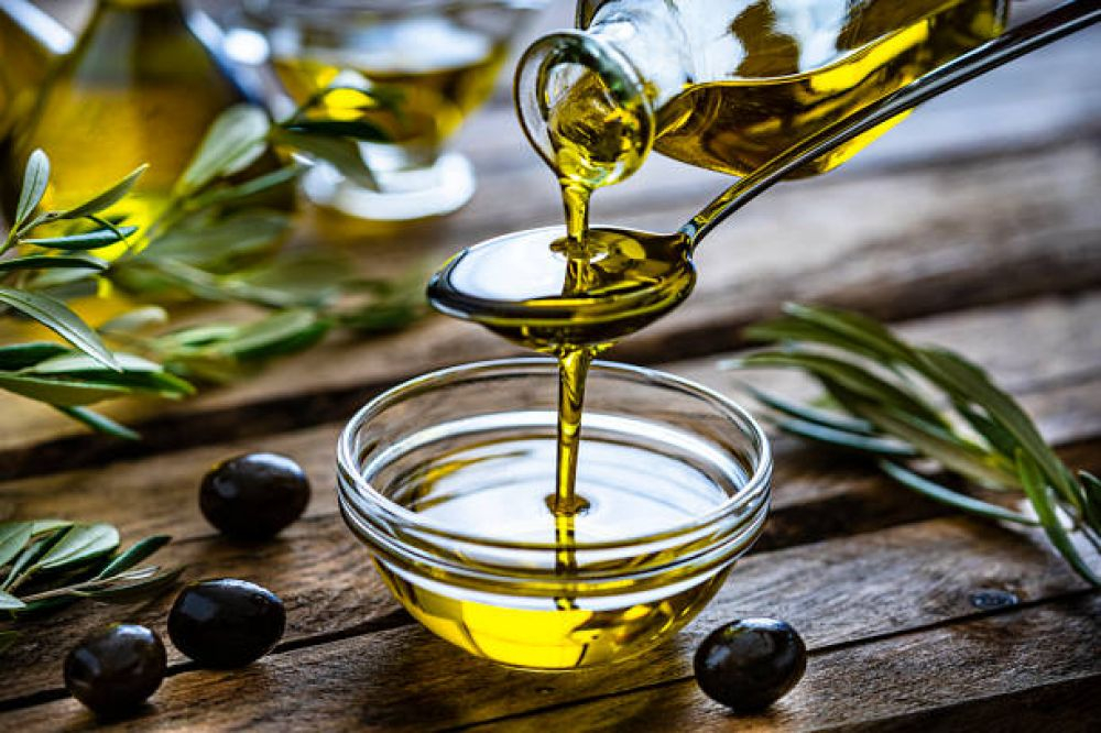 Dërgimi i mostrave të vajit të ullirit dhe produkteve nga ulliri në Takimin Ndërkombëtar të Ullishtarëve dhe Prodhuesve të Vajit të Ullirit - Noćnjak 2024
