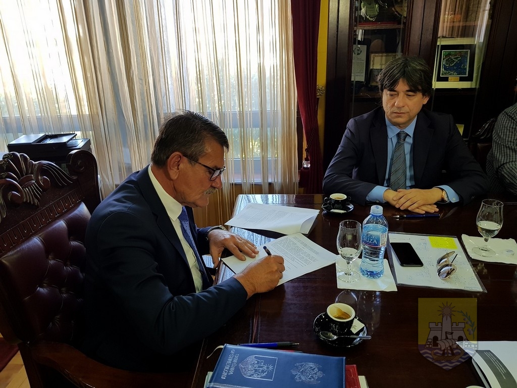 Nënshkruhet marrëveshja me Ujësjellësin Regjional